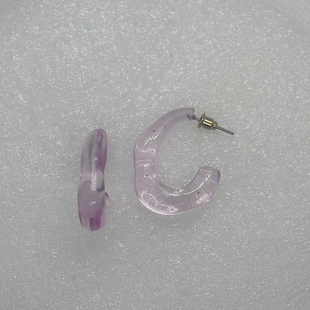 Chunky Lavender Hoop Earrings - Modern Acrylic Resin Style